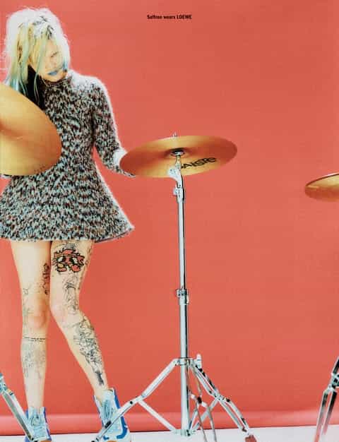 10 MAGAZINE ISSUE 74 - 20