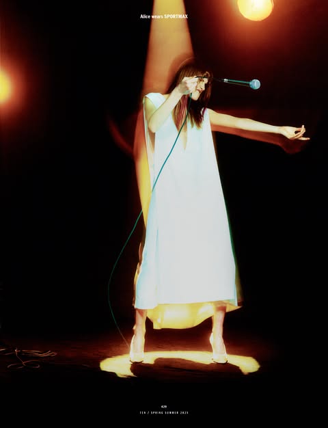 10 MAGAZINE ISSUE 74